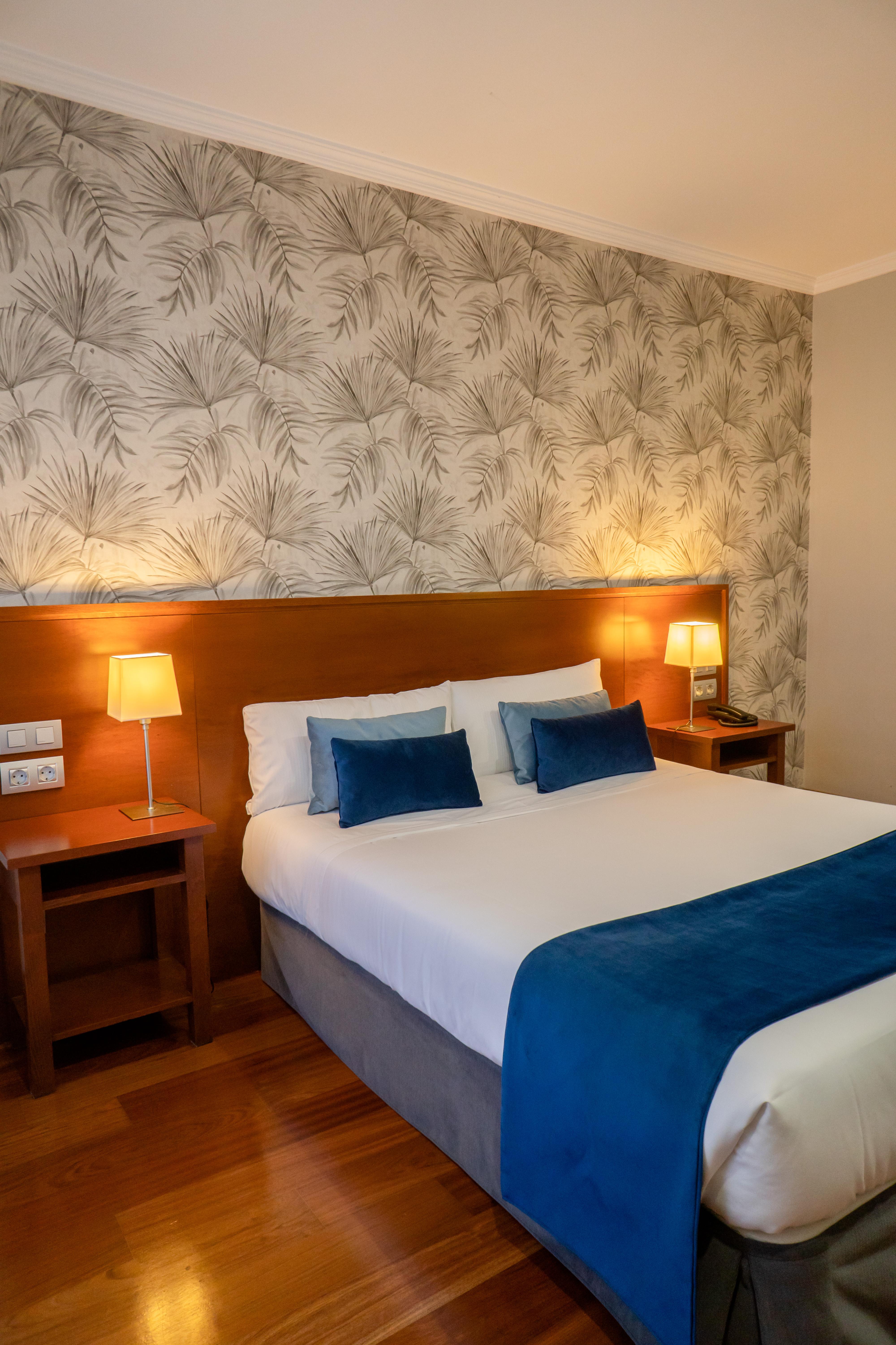 Itc Infantas By Soho Boutique Hotel Madrid Luaran gambar
