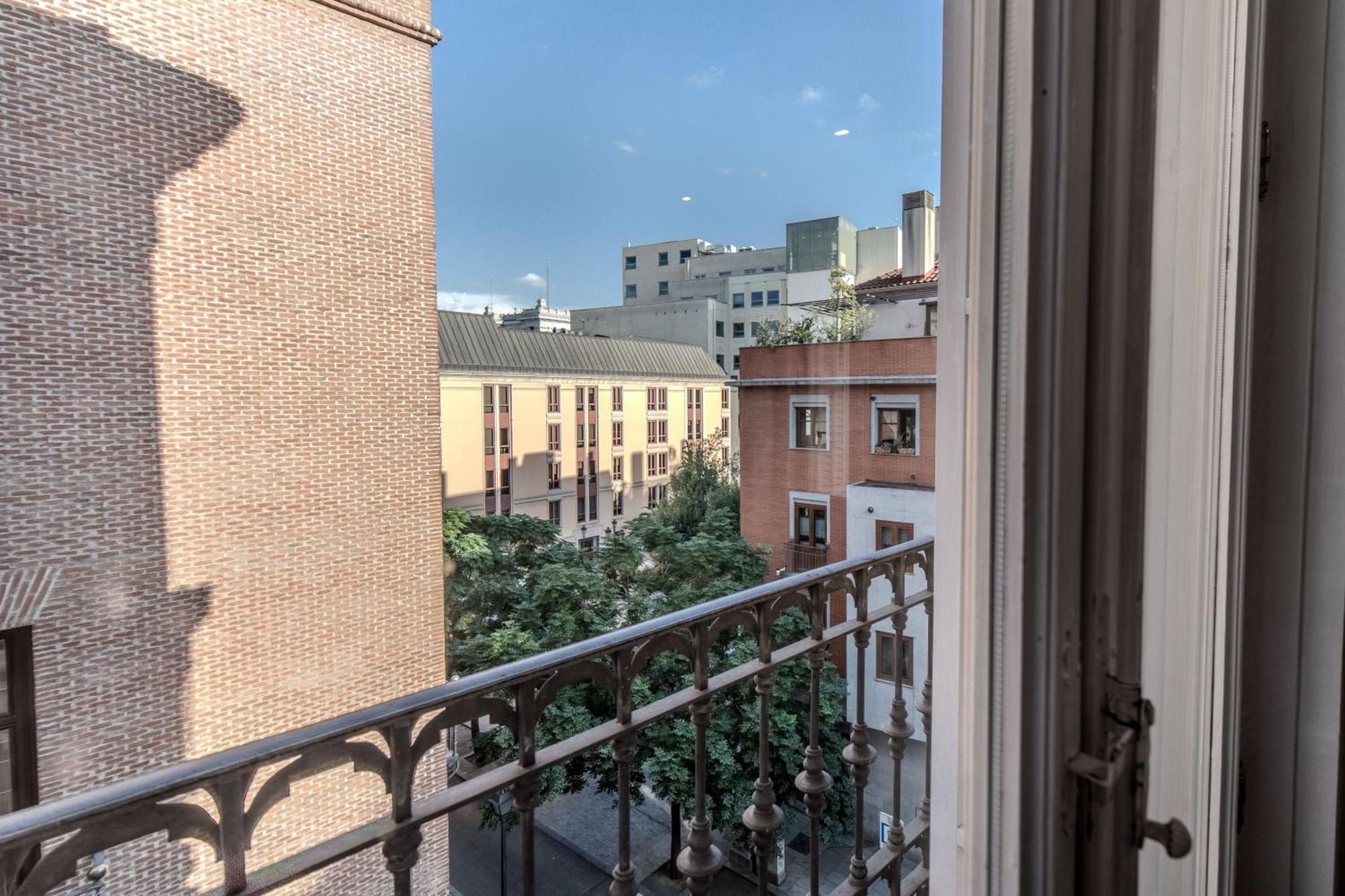 Itc Infantas By Soho Boutique Hotel Madrid Luaran gambar