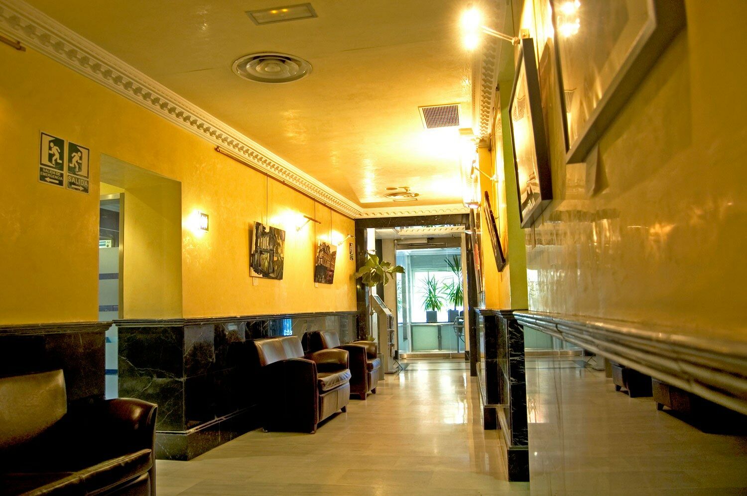 Itc Infantas By Soho Boutique Hotel Madrid Luaran gambar